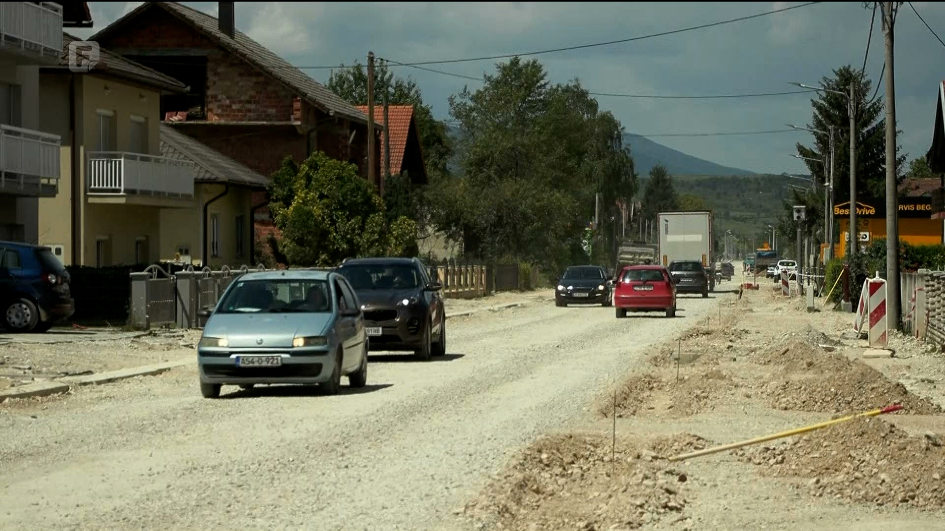 Višemjesečna rekonstrukcija Ulice dr. Irfana Ljubijankića - prašina, kiša i rupe